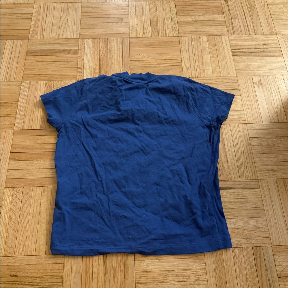 Carhartt blue crop top, only worn once, purchased in Madrid.